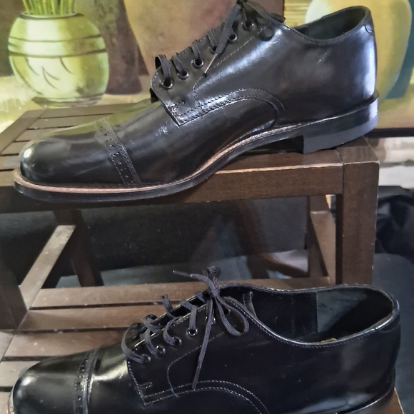 Stacy Adams Black Leather Oxfords